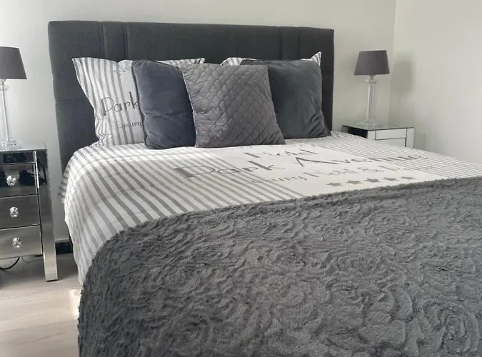 De Lux Double Room With En-Suite In Guest House City Center